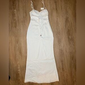 Kittenish Strapless White Maxi Dress